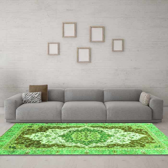 Machine Washable Abstract Green Modern Area Rugs in a Living Room,, wshabs3109grn