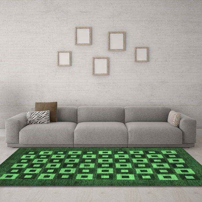 Machine Washable Checkered Emerald Green Modern Area Rugs in a Living Room,, wshabs310emgrn