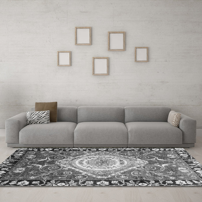 Machine Washable Persian Gray Traditional Rug in a Living Room,, wshabs3111gry