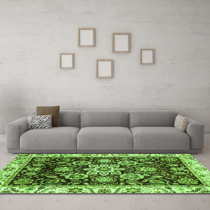 Machine Washable Abstract Green Modern Area Rugs in a Living Room,, wshabs3118grn
