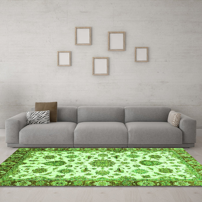 Machine Washable Abstract Green Modern Area Rugs in a Living Room,, wshabs3119grn