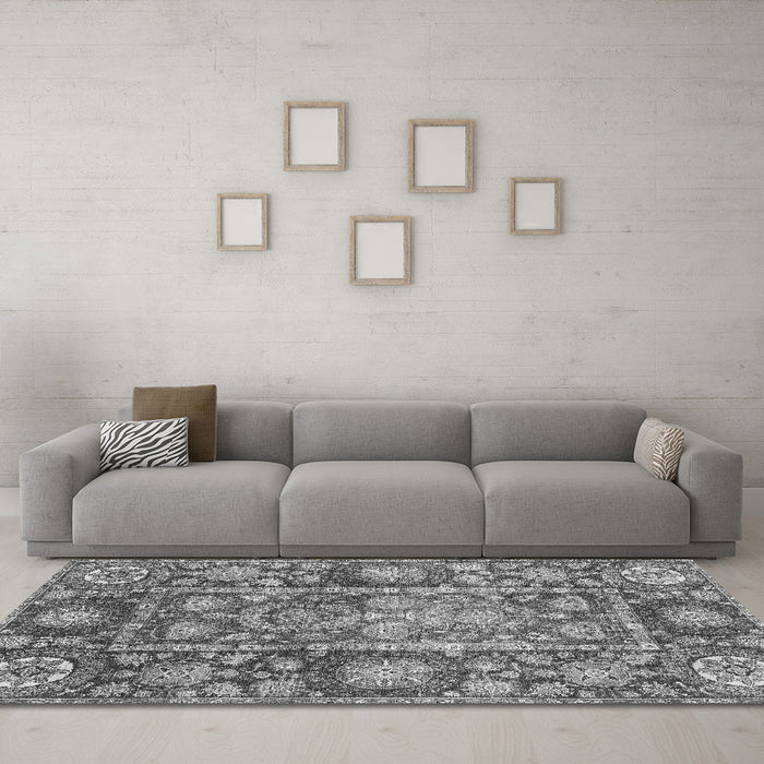 Machine Washable Oriental Gray Traditional Rug in a Living Room,, wshabs3122gry