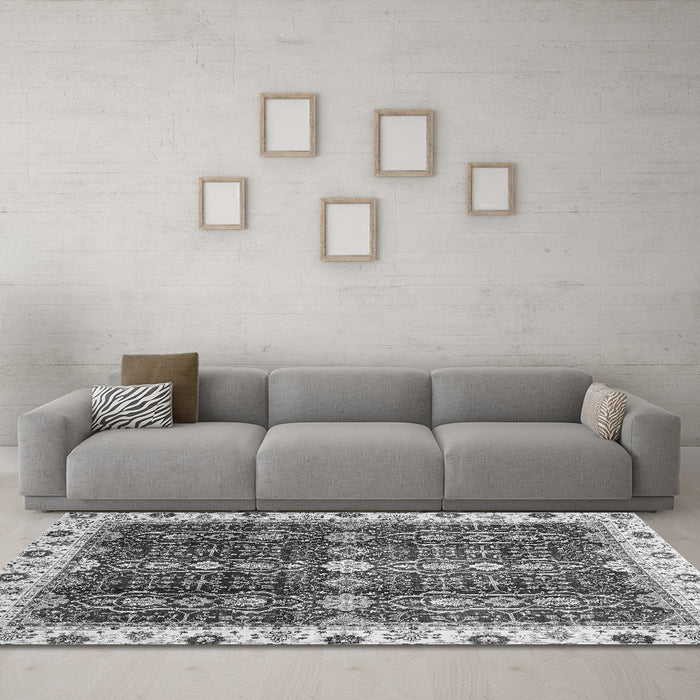 Machine Washable Oriental Gray Traditional Rug in a Living Room,, wshabs3129gry