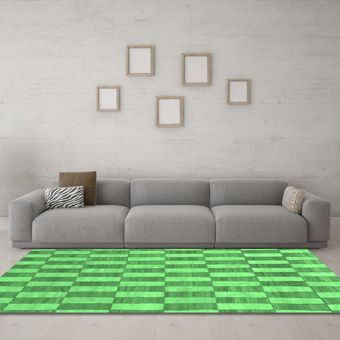 Machine Washable Abstract Emerald Green Modern Area Rugs in a Living Room,, wshabs313emgrn