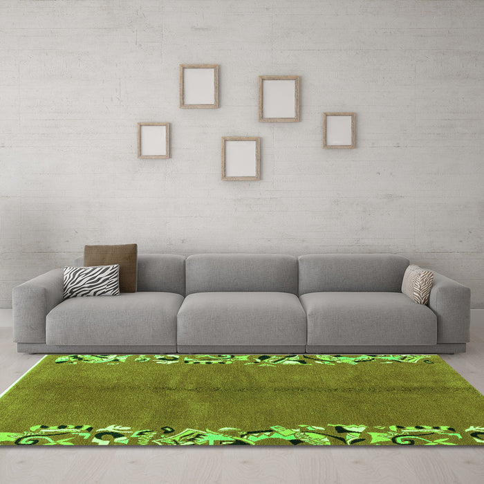 Machine Washable Abstract Green Modern Area Rugs in a Living Room,, wshabs3147grn