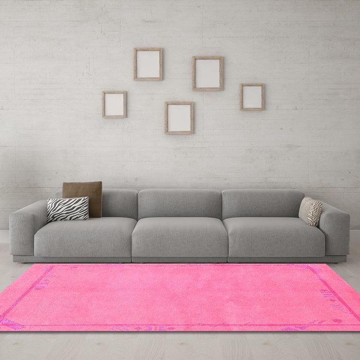 Machine Washable Abstract Pink Modern Rug in a Living Room, wshabs3151pnk