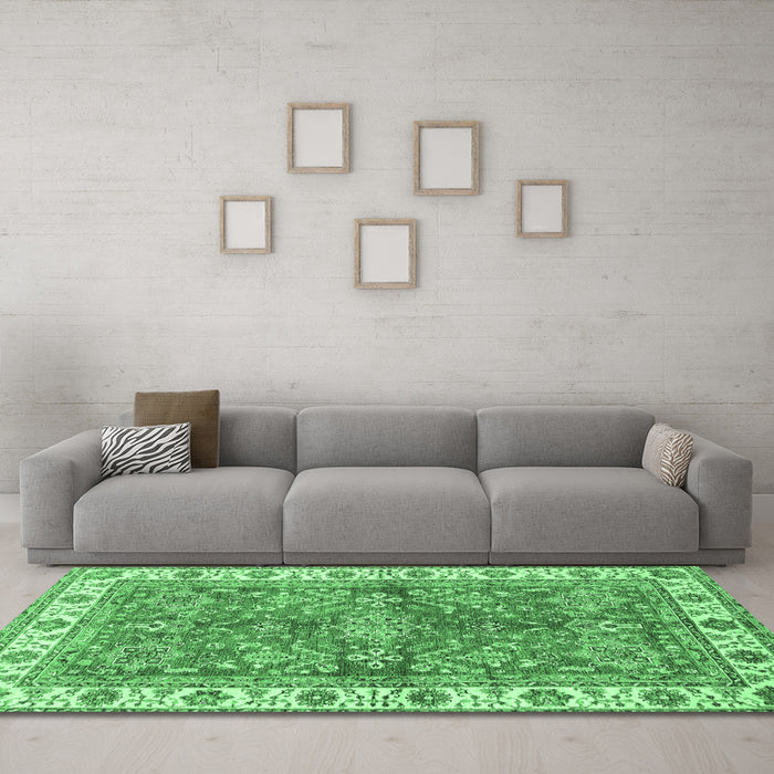Machine Washable Oriental Emerald Green Traditional Area Rugs in a Living Room,, wshabs3156emgrn