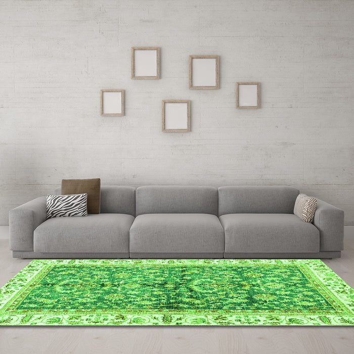 Machine Washable Oriental Green Traditional Area Rugs in a Living Room,, wshabs3157grn