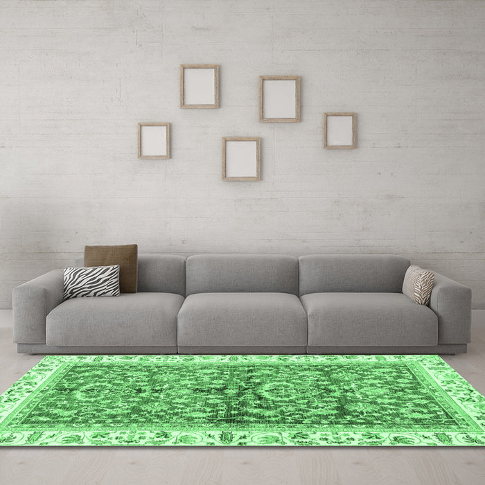 Machine Washable Oriental Emerald Green Traditional Area Rugs in a Living Room,, wshabs3157emgrn