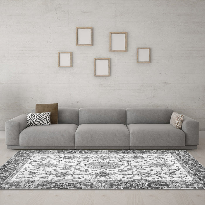 Machine Washable Oriental Gray Traditional Rug in a Living Room,, wshabs3162gry