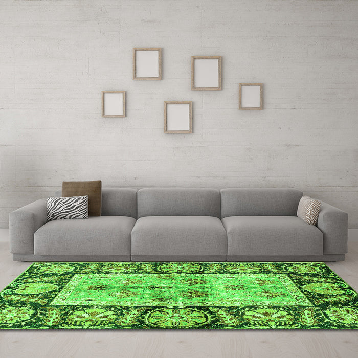 Machine Washable Oriental Green Traditional Area Rugs in a Living Room,, wshabs3164grn