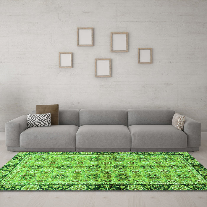 Machine Washable Abstract Green Modern Area Rugs in a Living Room,, wshabs3166grn