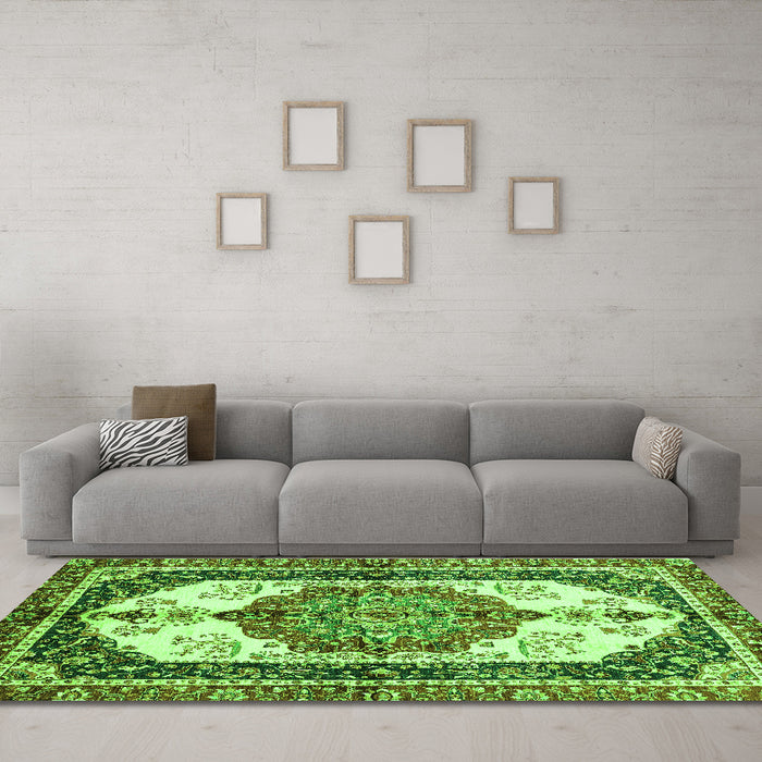 Machine Washable Abstract Green Modern Area Rugs in a Living Room,, wshabs3178grn