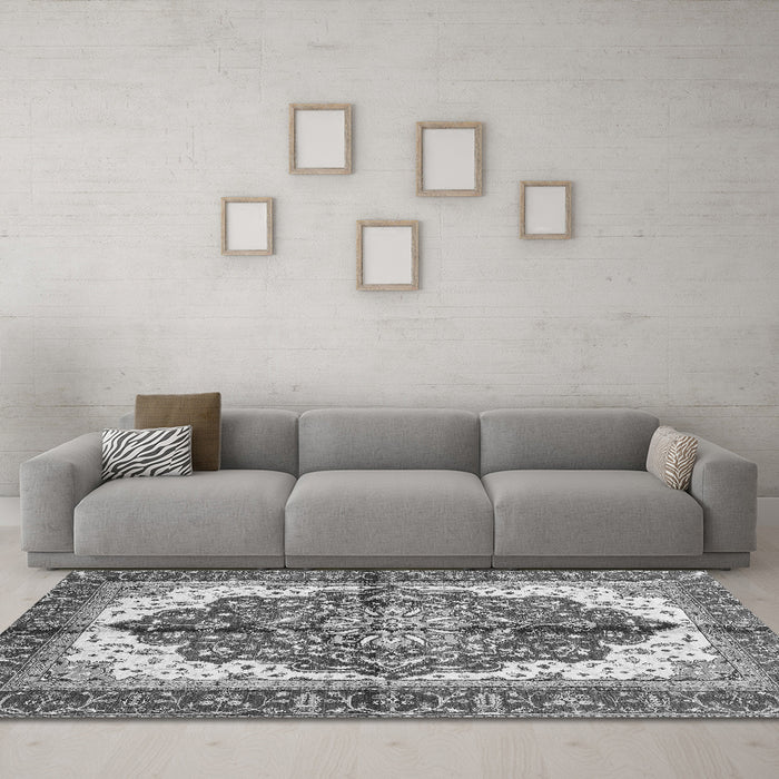 Machine Washable Persian Gray Traditional Rug in a Living Room,, wshabs3179gry