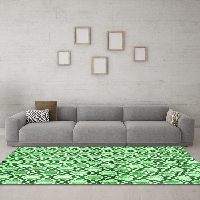 Machine Washable Abstract Emerald Green Modern Area Rugs in a Living Room,, wshabs3186emgrn