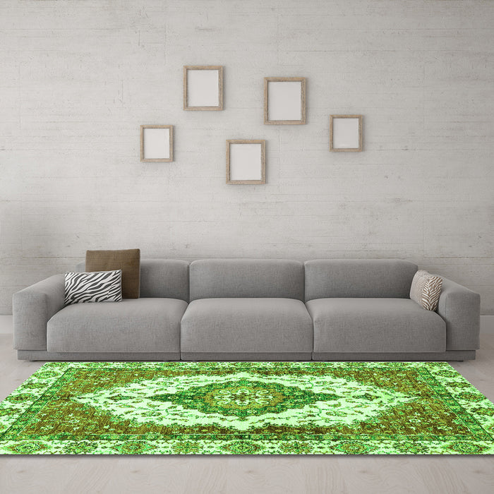 Machine Washable Abstract Green Modern Area Rugs in a Living Room,, wshabs3193grn