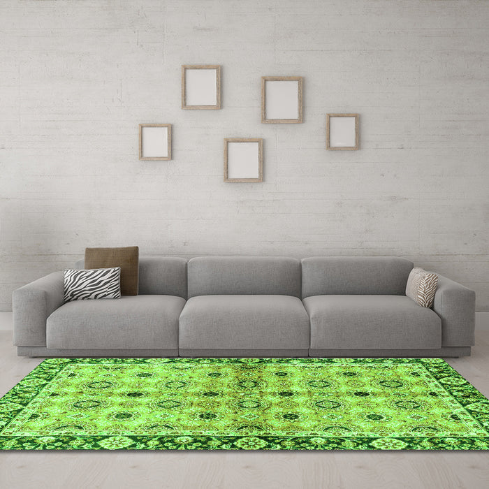 Machine Washable Abstract Green Modern Area Rugs in a Living Room,, wshabs3203grn