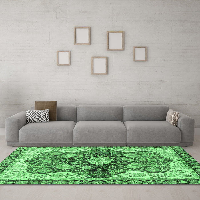 Machine Washable Persian Emerald Green Traditional Area Rugs in a Living Room,, wshabs3208emgrn
