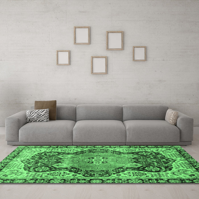 Machine Washable Persian Emerald Green Traditional Area Rugs in a Living Room,, wshabs3221emgrn
