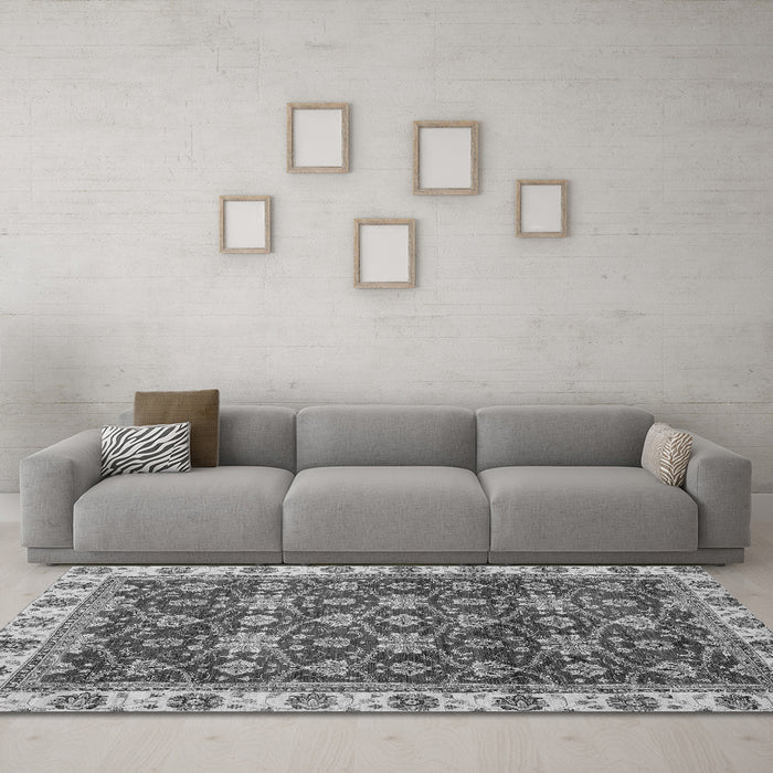 Machine Washable Oriental Gray Traditional Rug in a Living Room,, wshabs3222gry