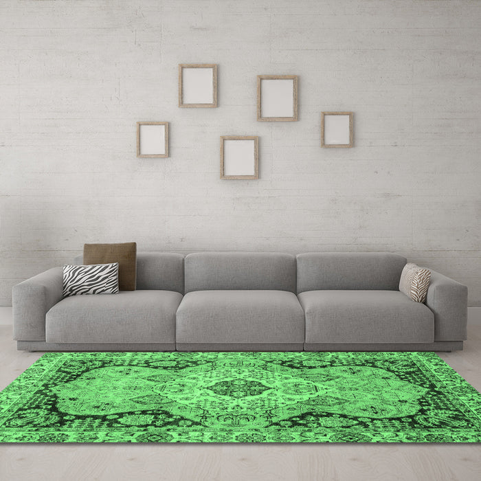 Machine Washable Oriental Emerald Green Traditional Area Rugs in a Living Room,, wshabs3223emgrn