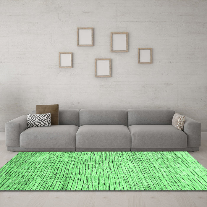 Machine Washable Abstract Emerald Green Modern Area Rugs in a Living Room,, wshabs3228emgrn