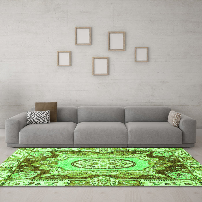 Machine Washable Abstract Green Modern Area Rugs in a Living Room,, wshabs3237grn
