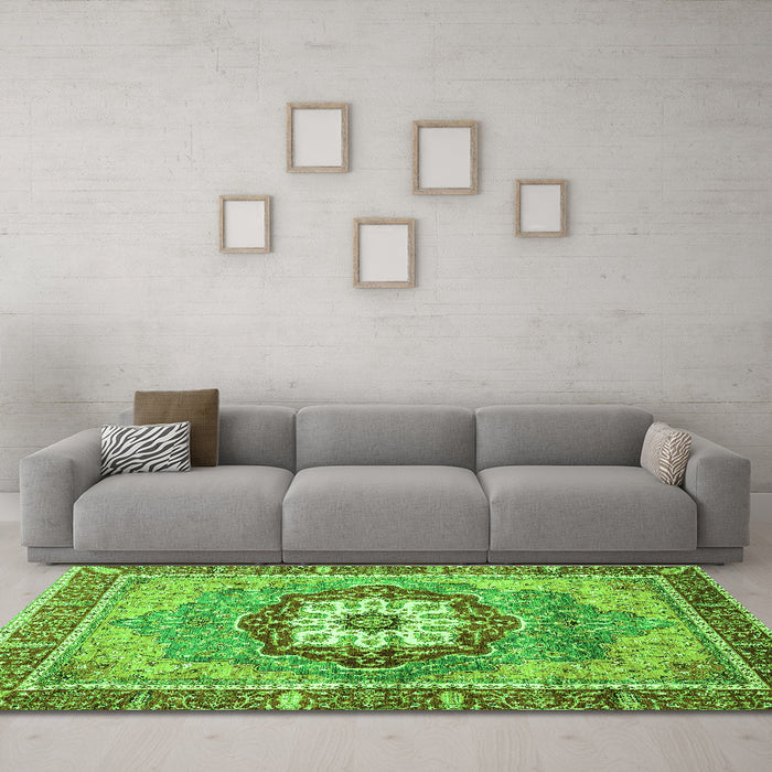 Machine Washable Abstract Green Modern Area Rugs in a Living Room,, wshabs3238grn