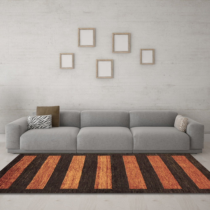 Machine Washable Abstract Brown Modern Rug in a Living Room,, wshabs323brn