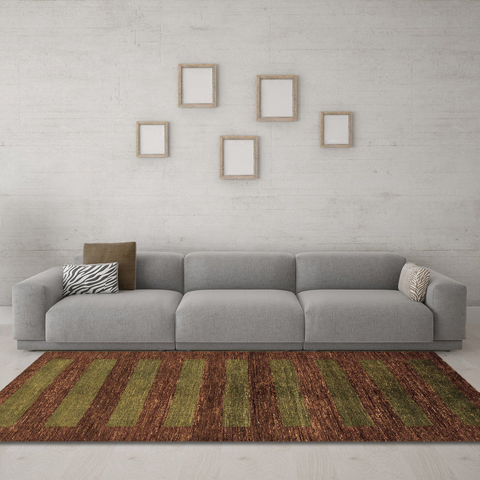 Machine Washable Abstract Brown Modern Rug in a Living Room,, wshabs324brn