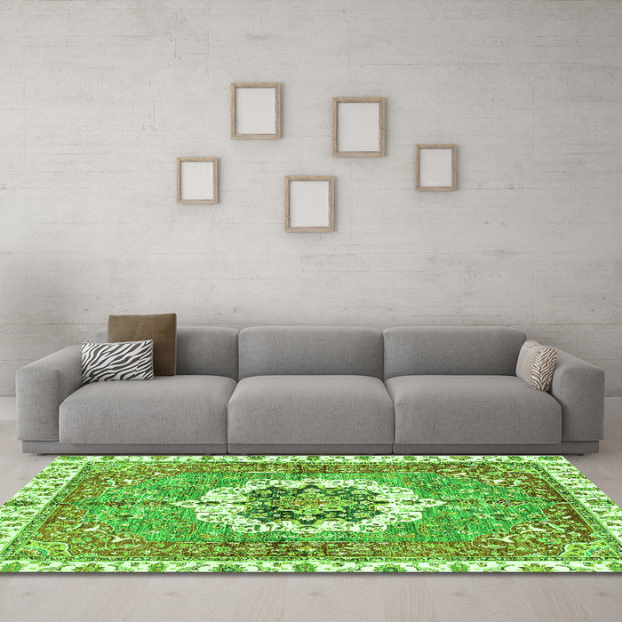 Machine Washable Abstract Green Modern Area Rugs in a Living Room,, wshabs3255grn