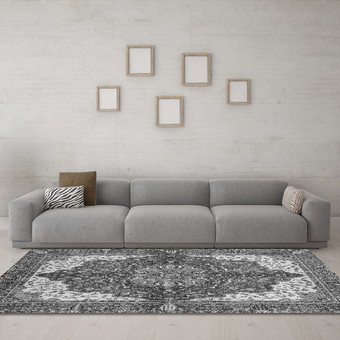 Machine Washable Persian Gray Traditional Rug in a Living Room,, wshabs3270gry