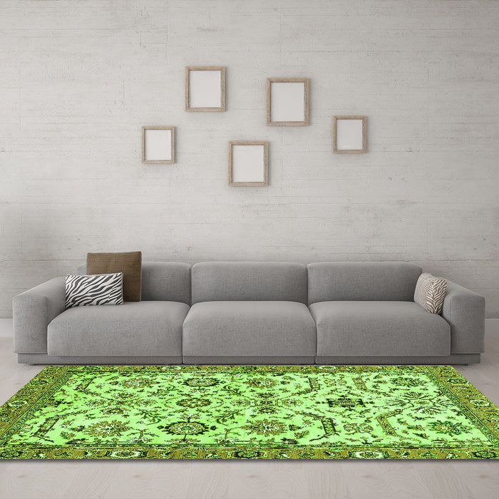 Machine Washable Abstract Green Modern Area Rugs in a Living Room,, wshabs3273grn