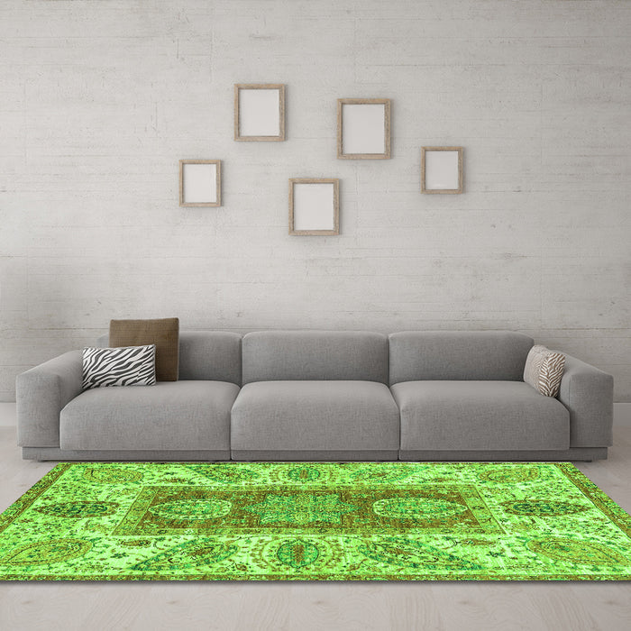 Machine Washable Abstract Green Modern Area Rugs in a Living Room,, wshabs3280grn