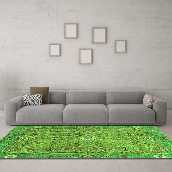 Machine Washable Abstract Green Modern Area Rugs in a Living Room,, wshabs3281grn