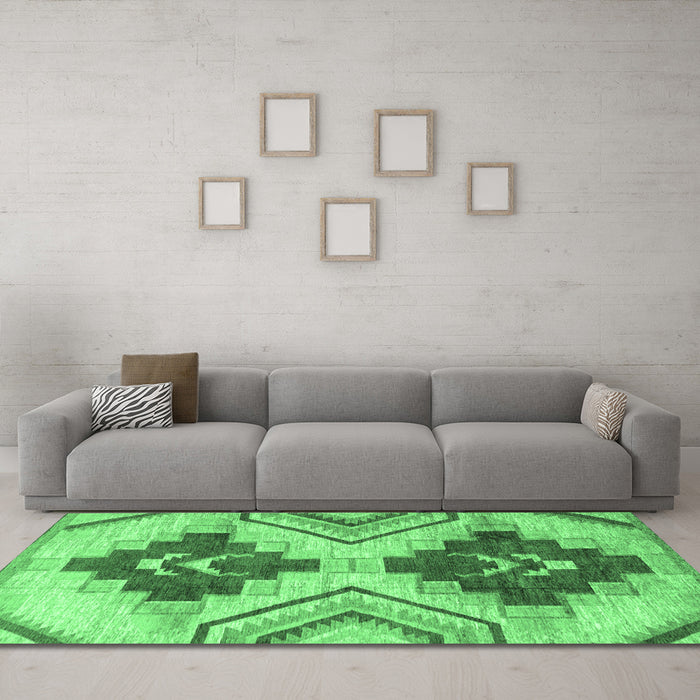 Machine Washable Abstract Emerald Green Modern Area Rugs in a Living Room,, wshabs3283emgrn