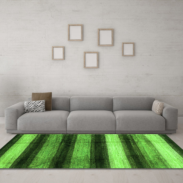 Machine Washable Abstract Green Modern Area Rugs in a Living Room,, wshabs3284grn
