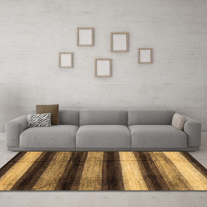 Machine Washable Abstract Brown Modern Rug in a Living Room,, wshabs3284brn