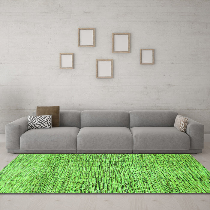 Machine Washable Abstract Green Modern Area Rugs in a Living Room,, wshabs3285grn