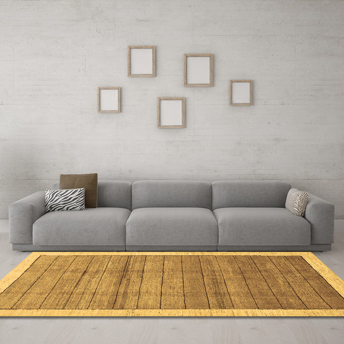 Machine Washable Abstract Brown Modern Rug in a Living Room,, wshabs328brn