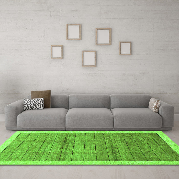 Machine Washable Abstract Green Modern Area Rugs in a Living Room,, wshabs328grn