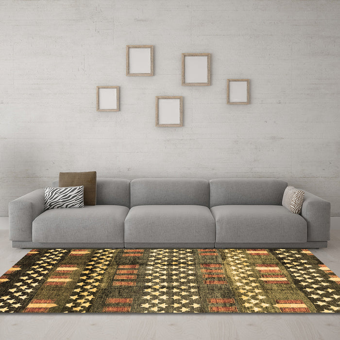 Machine Washable Abstract Brown Modern Rug in a Living Room,, wshabs3300brn