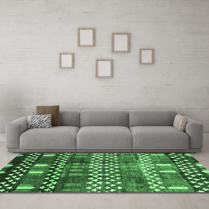 Machine Washable Abstract Emerald Green Modern Area Rugs in a Living Room,, wshabs3300emgrn