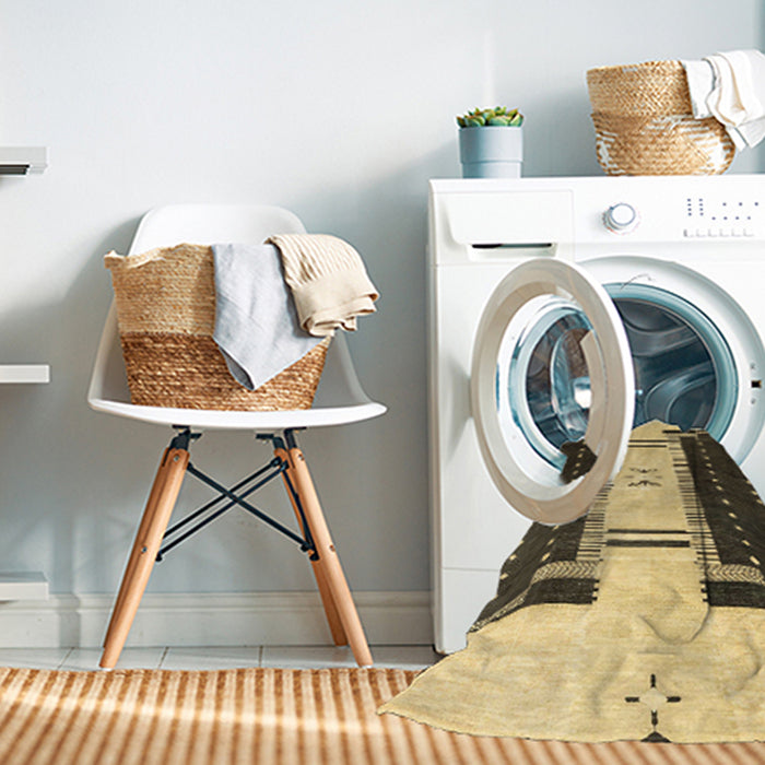 Machine Washable Abstract Dark Brown Rug in a Washing Machine, wshabs3303