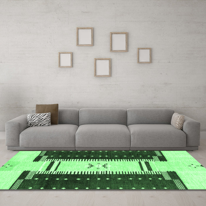 Machine Washable Abstract Emerald Green Modern Area Rugs in a Living Room,, wshabs3303emgrn