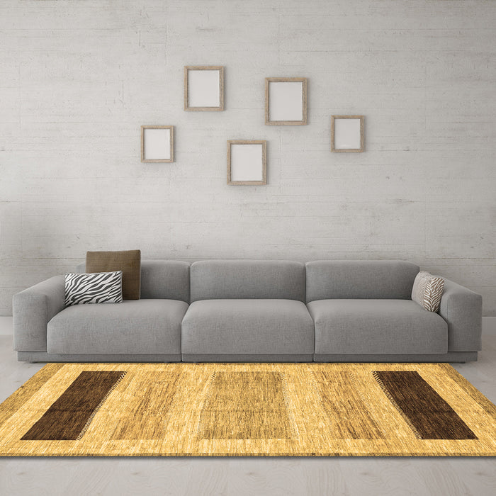 Machine Washable Abstract Brown Modern Rug in a Living Room,, wshabs3305brn