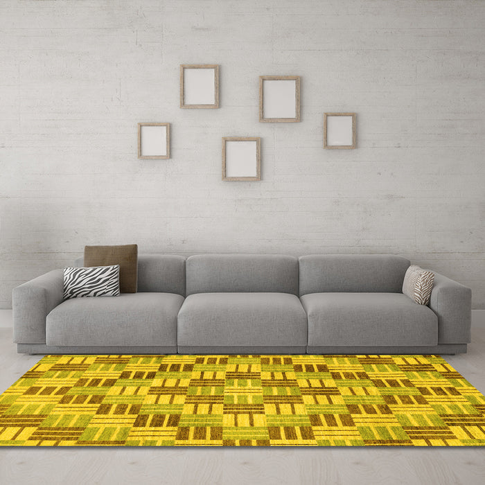 Machine Washable Abstract Yellow Modern Rug in a Living Room, wshabs3306yw