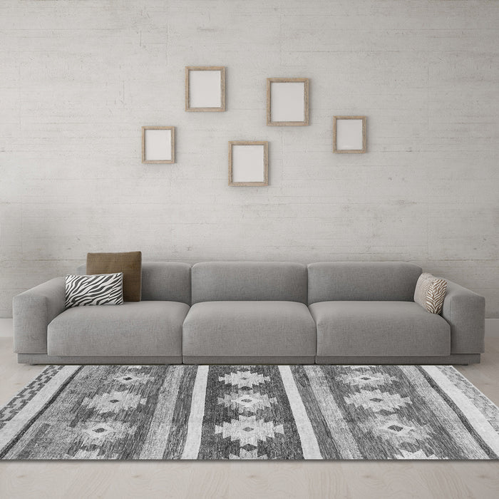 Machine Washable Abstract Gray Modern Rug in a Living Room,, wshabs3307gry