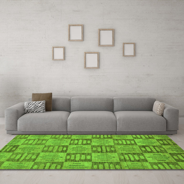 Machine Washable Abstract Green Modern Area Rugs in a Living Room,, wshabs330grn