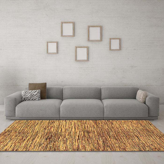 Machine Washable Abstract Brown Modern Rug in a Living Room,, wshabs3319brn
